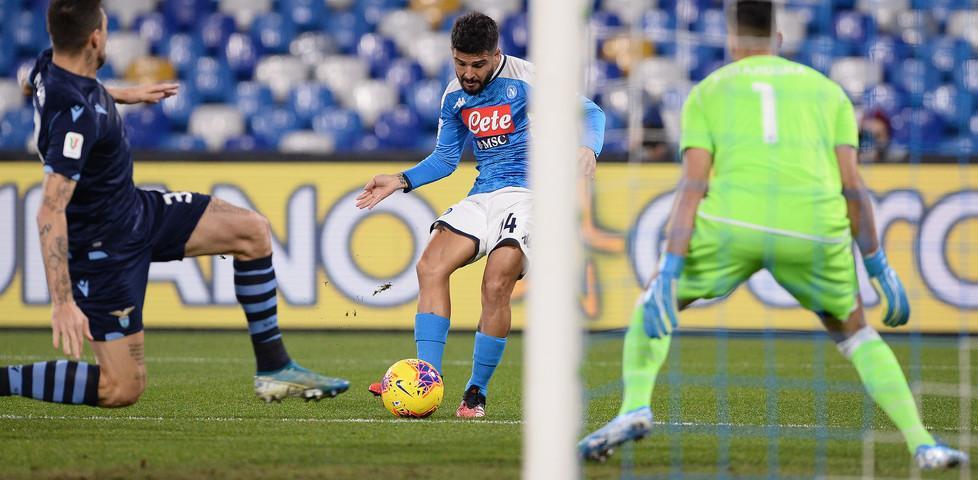 Alzati e cammina Il cuore di Ringhio nel petto del Napoli Lazio, pali e rimpianti 