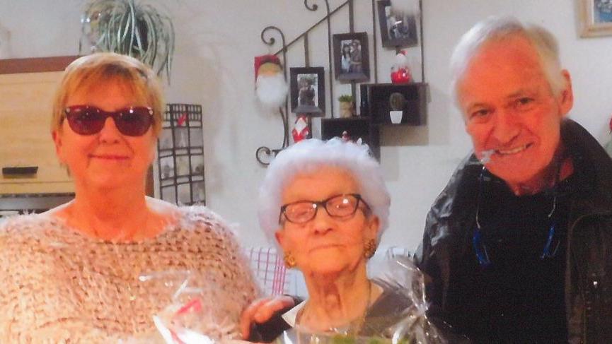 Delfina compie 100 anni tra parole crociate e tv «Il segreto? La famiglia»