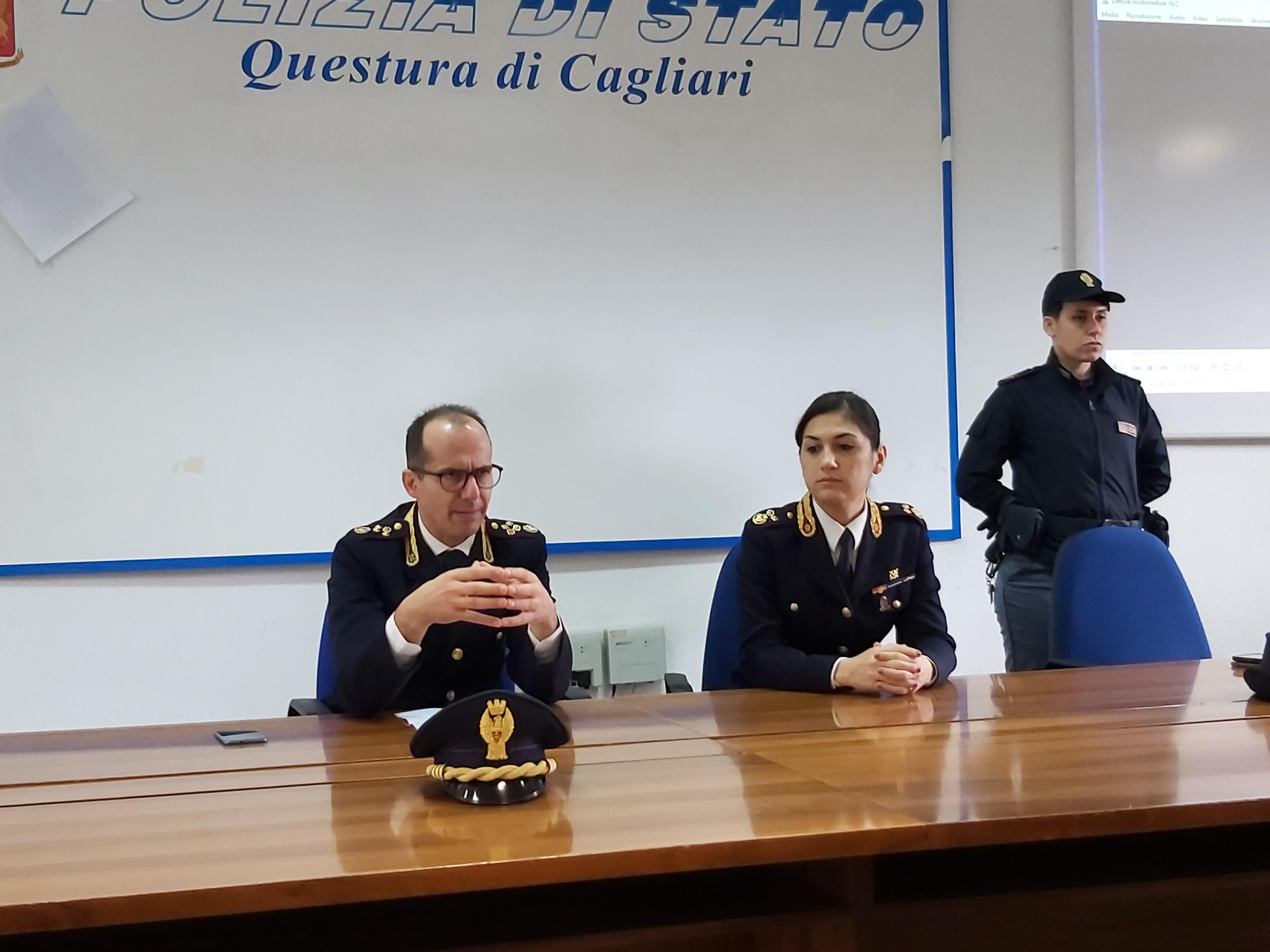 La conferenza stampa della polizia