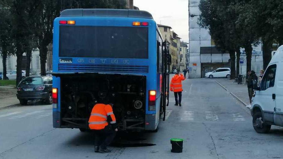 Due autobus di Ctt vanno ko e saltano una ventina di corse