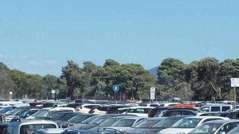 «Pannelli fotovoltaici nei parcheggi in Costa Est»