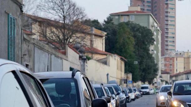 «Borgo Cappuccini nel caos», mille firme per cancellare i 360 stalli blu