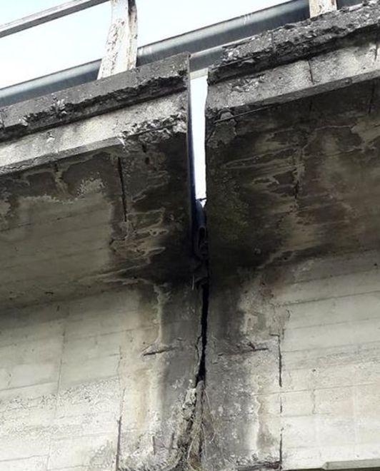 Le foto del ponte fanno paura ma il Comune rassicura 