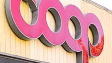 Rubano alcolici al supermercato: arrestate