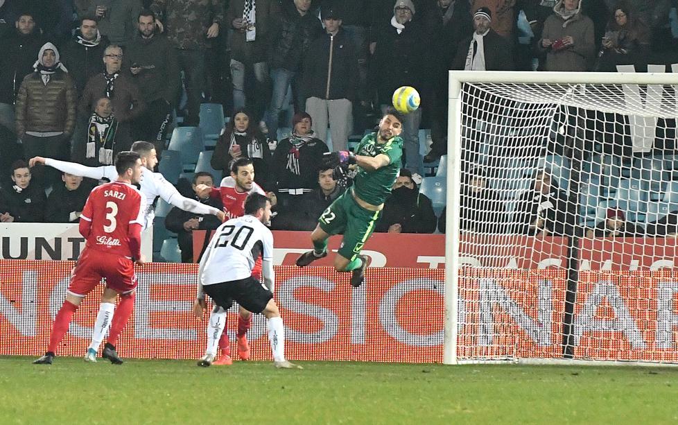 Il Carpi rialza subito la testa Biasci-gol stende il Cesena 