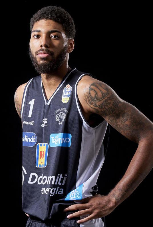 Almeida a Treviso, la Virtus Bologna rispolvera Devyn Marble