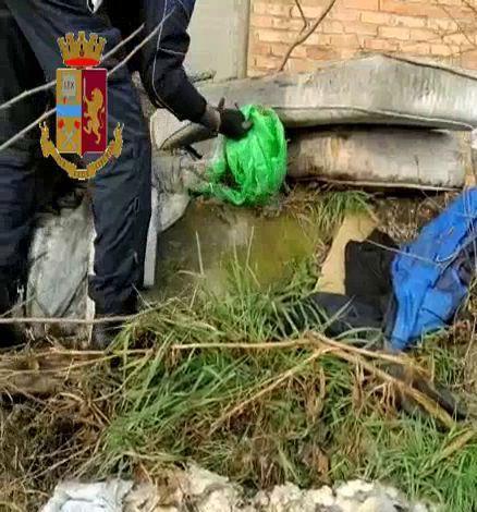Reggiane, il cane Victor scova un chilo di marijuana 