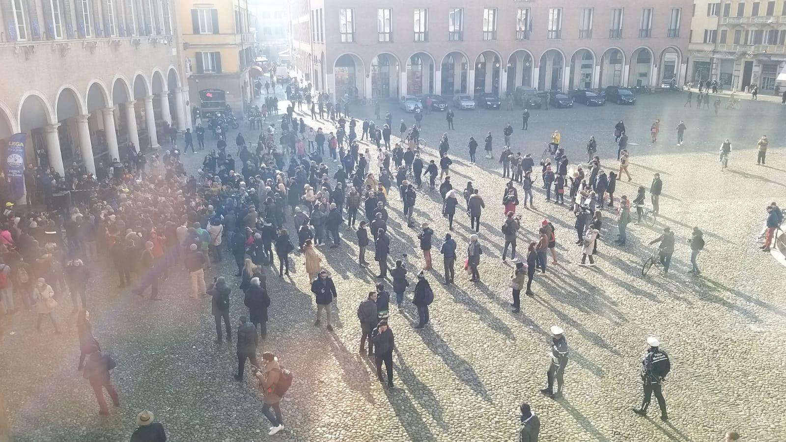 Piazza grande durante il comizio di Salvini il 23 gennaio