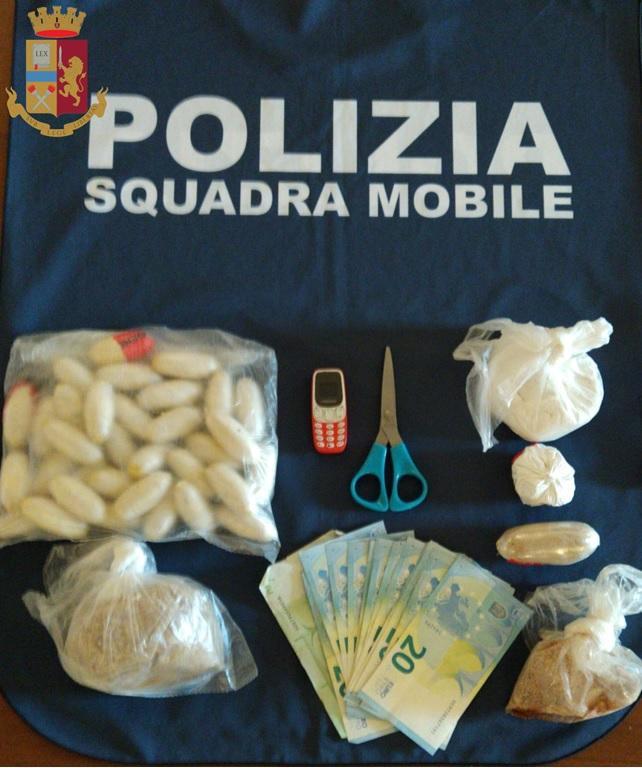 Reggio Emilia, trovato con un chilo di eroina destinata ai reggiani