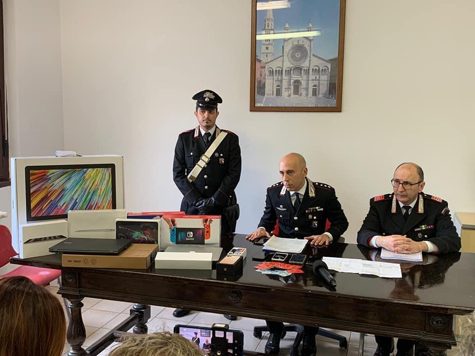 Carpi e Mirandola, comprano tecnologia con documenti falsi: incastrati tre truffatori 