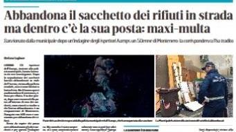 Lascia i sacchetti con dentro la posta
