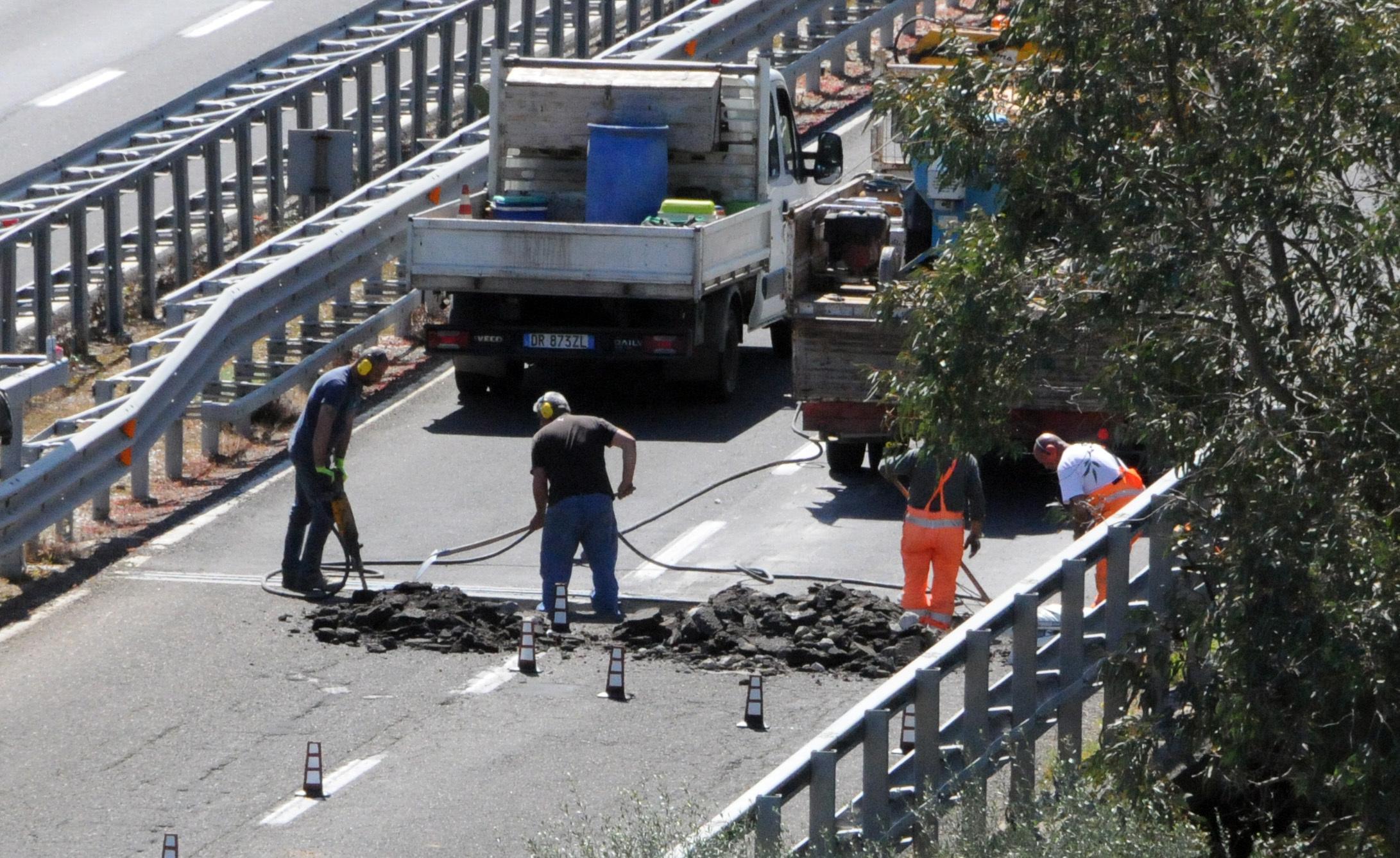 Lavori sulla statale 131