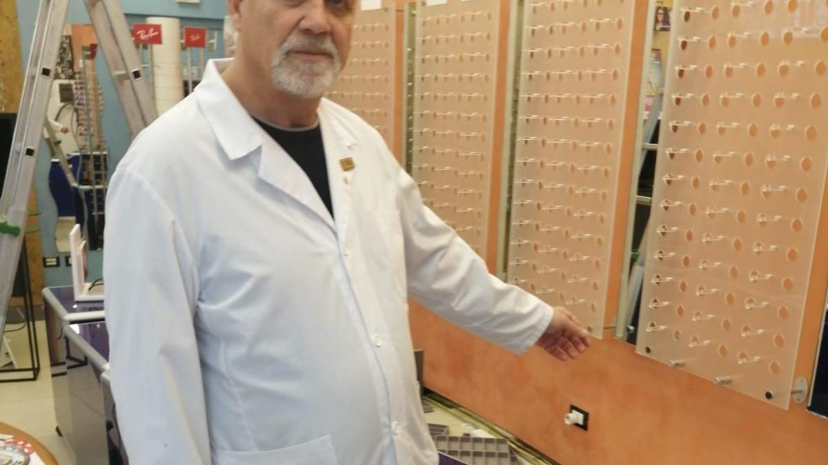 Colpo all'ottica Cacini, rubati occhiali e montature