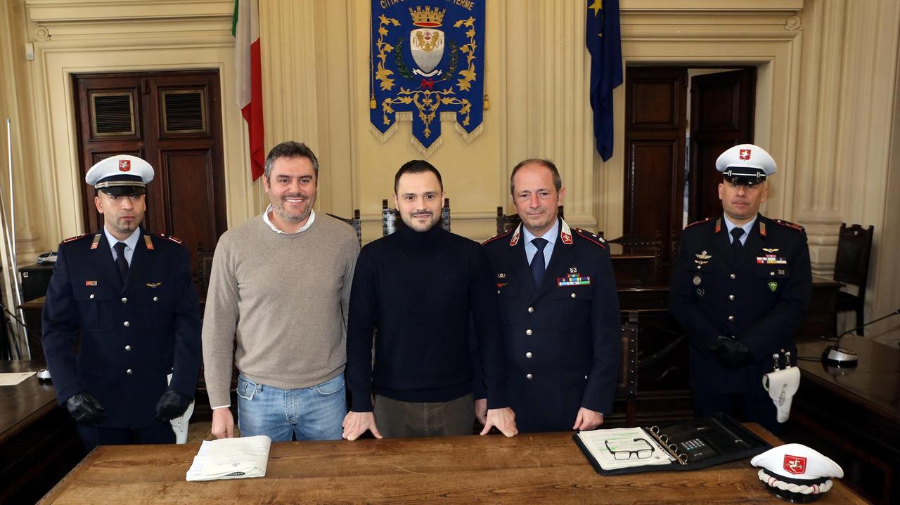 L’assessore Emiliano Corrieri, il sindaco Luca Baroncini e il comandante Domenico Gatto (foto Nucci)
