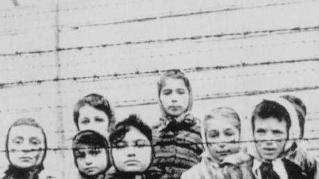 «Targa sulla casa della famiglia di Gigliola» Castell’Azzara ricorda l’orrore della Shoah