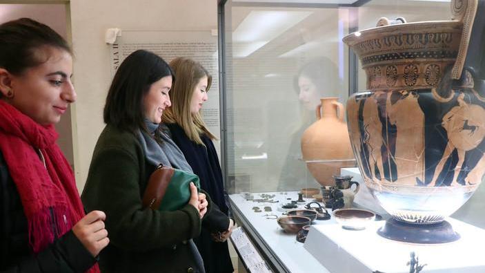 Oriente e Occidente si incontrano nelle sale del Museo archeologico