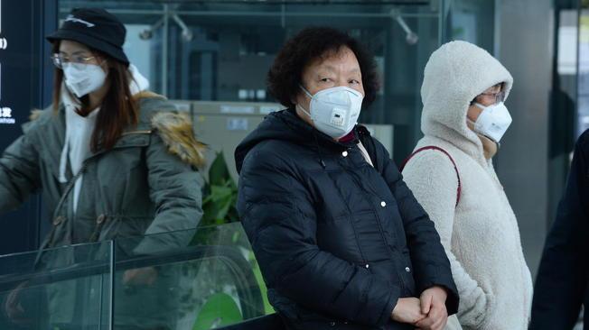 Virus Cina: prima vittima a Shanghai