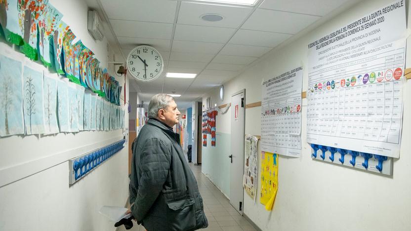 Seggi elettorali aperti dalle 7 alle 23: si scelgono presidente e consiglieri