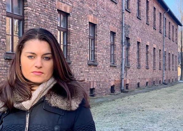 A Cascina fece sfilare i figuranti nazi, Ceccardi a sorpresa va a Auschwitz 