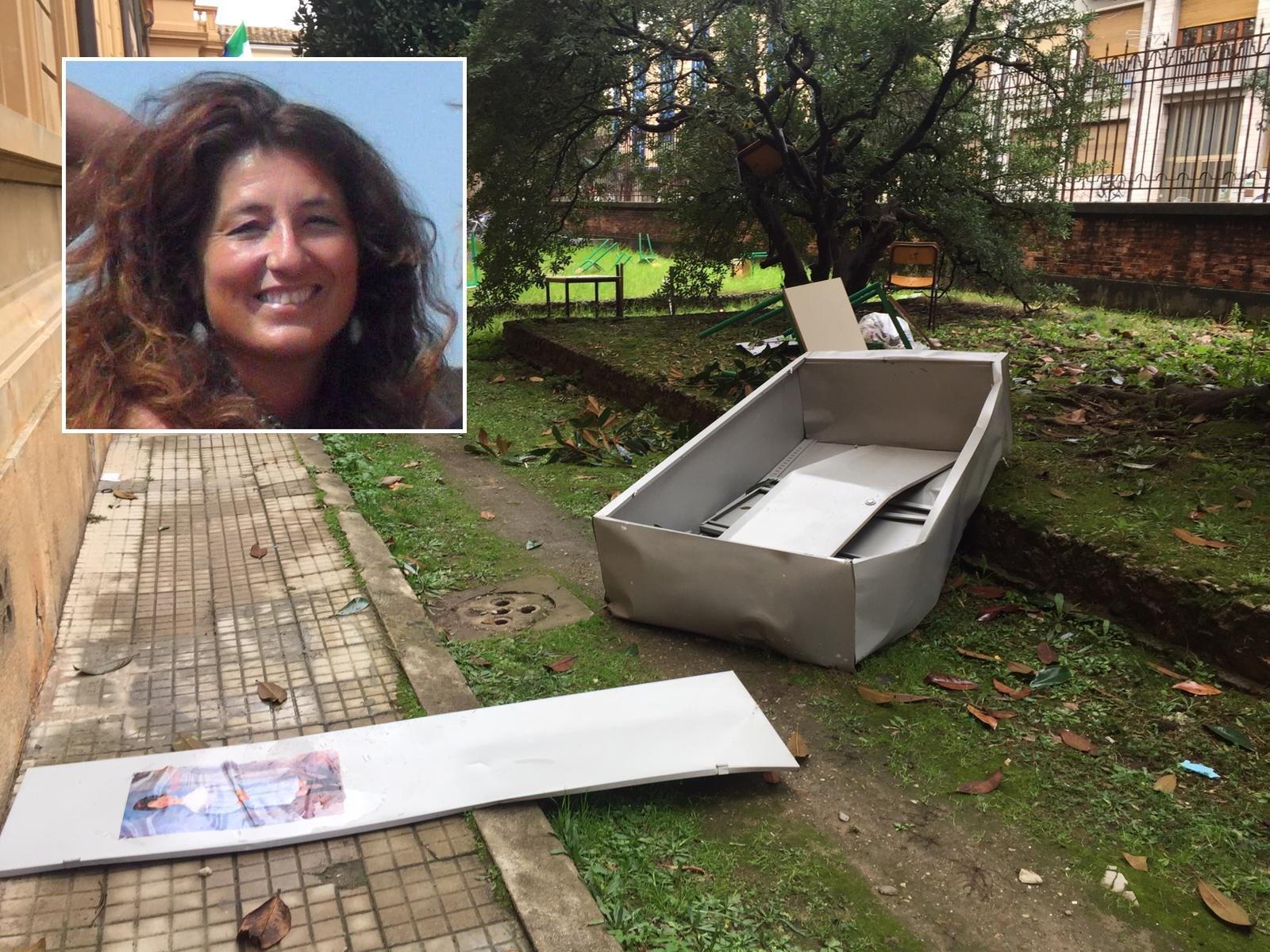 Vandali devastano la scuola occupata, armadi giù dalla finestra. La dirigente sotto choc: "Come un lutto"