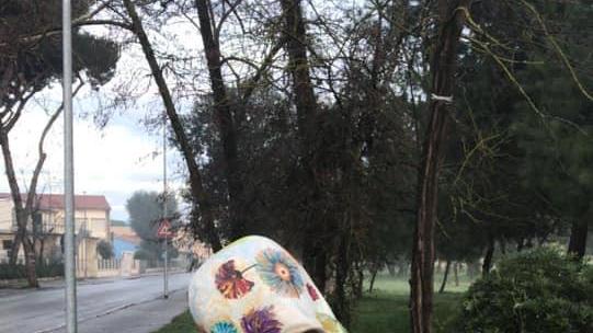 Danneggiato uno dei teschi del Carnevale