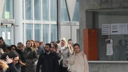 Solo in 10 superano il concorso per i 15 posti fissi in Comune