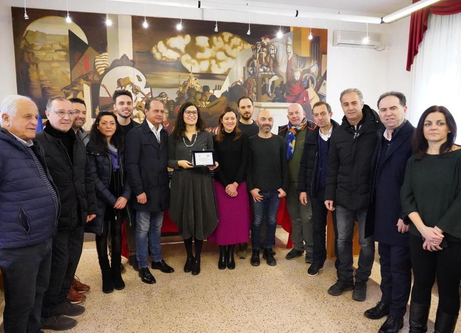 I protagonisti della cerimonia di premiazione in municipio (Foto Franco Silvi)
