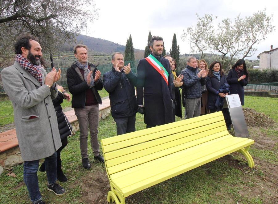 Verità per Giulio Regeni le “panchine gialle” inaugurate in 6 comuni