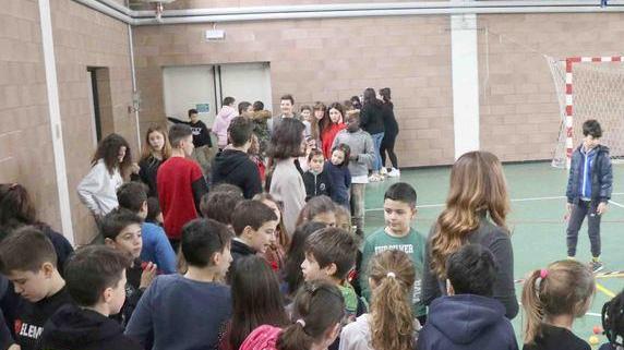 Trecento giovani per la festa diocesana alla palestra Bachelet