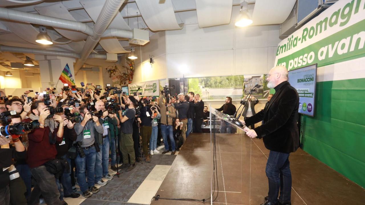 L'Emilia-Romagna ha scelto Bonaccini. Nella nostra provincia si conferma il centrodestra, ma a Ferrara tra i due candidati finisce in parità