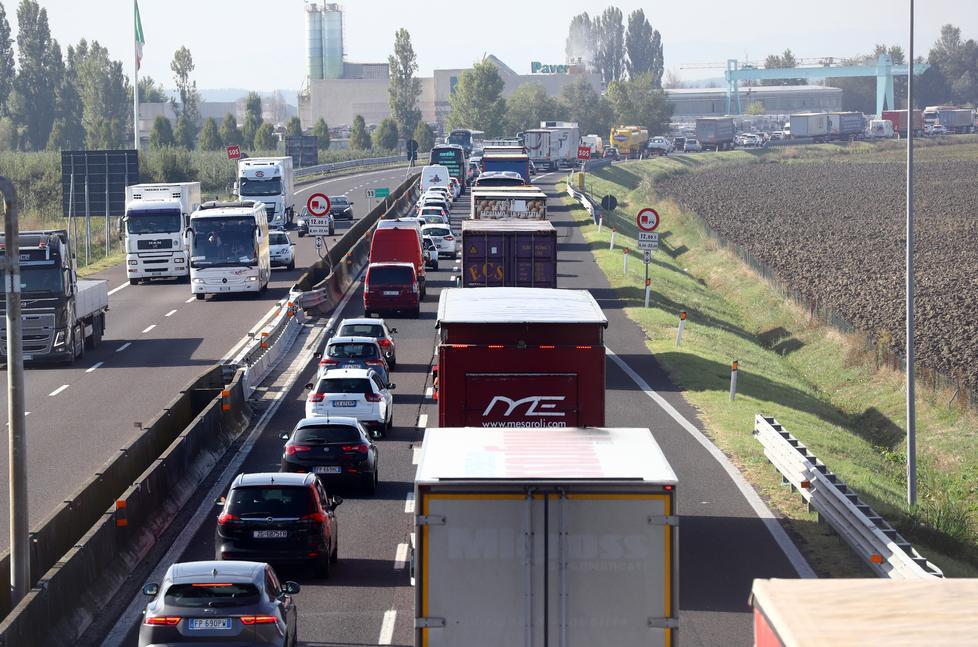 Terza corsia sull’A13 tra Ferrara e Bologna, la svolta del ministro: «La firma della convenzione è più vicina» 