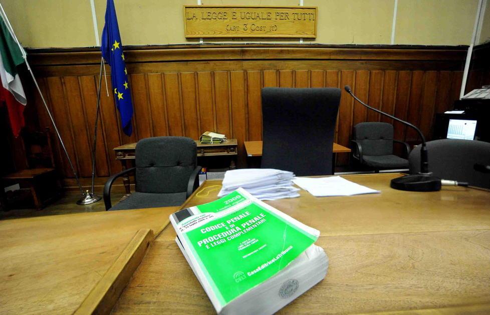 Spacciatore condannato a 5 anni e all’espulsione 