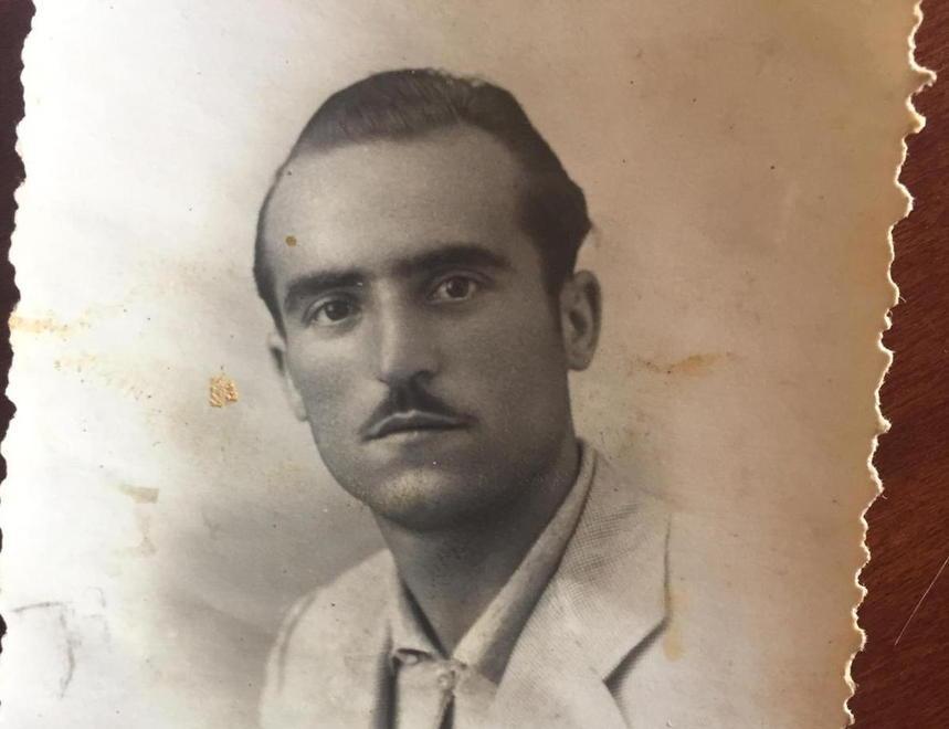 Una fotografia di Angelo Malatesta da giovane