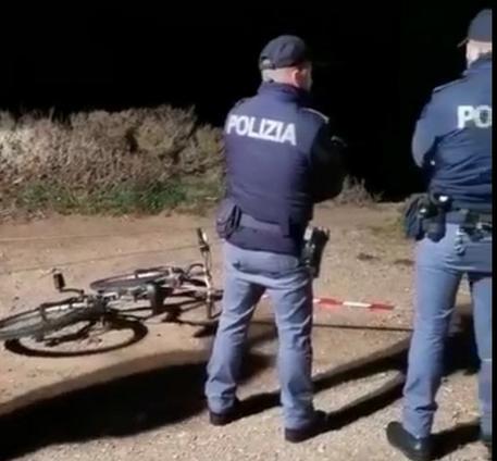 L'uomo morto nella caduta dagli scogli era imbarcato su una barca a vela a Cagliari