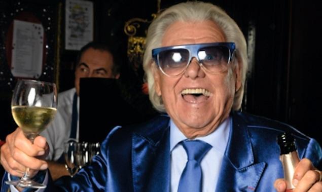 Addio a Michou, il re del cabaret parigino che ispirò “Il vizietto”