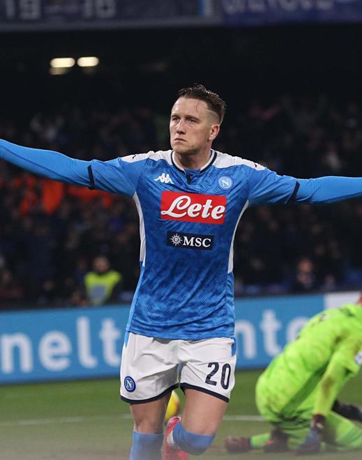 Il Napoli rompe l’incantesimo Due reti fermano la Juventus 