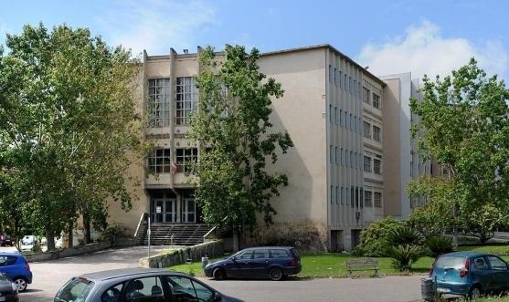 Bosa: rubavano a casa di un poliziotto, condannate due donne