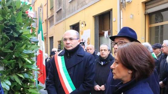 Corona d’alloro in sinagoga per i reggiani morti nei lager