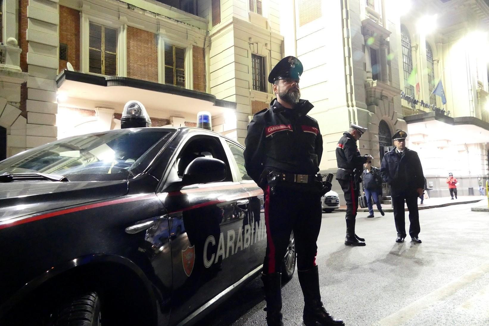Una pattuglia dei carabinieri di Prato