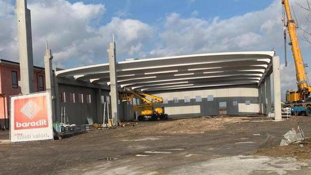Il cantiere al centro commerciale Le Botteghe a Pontedera