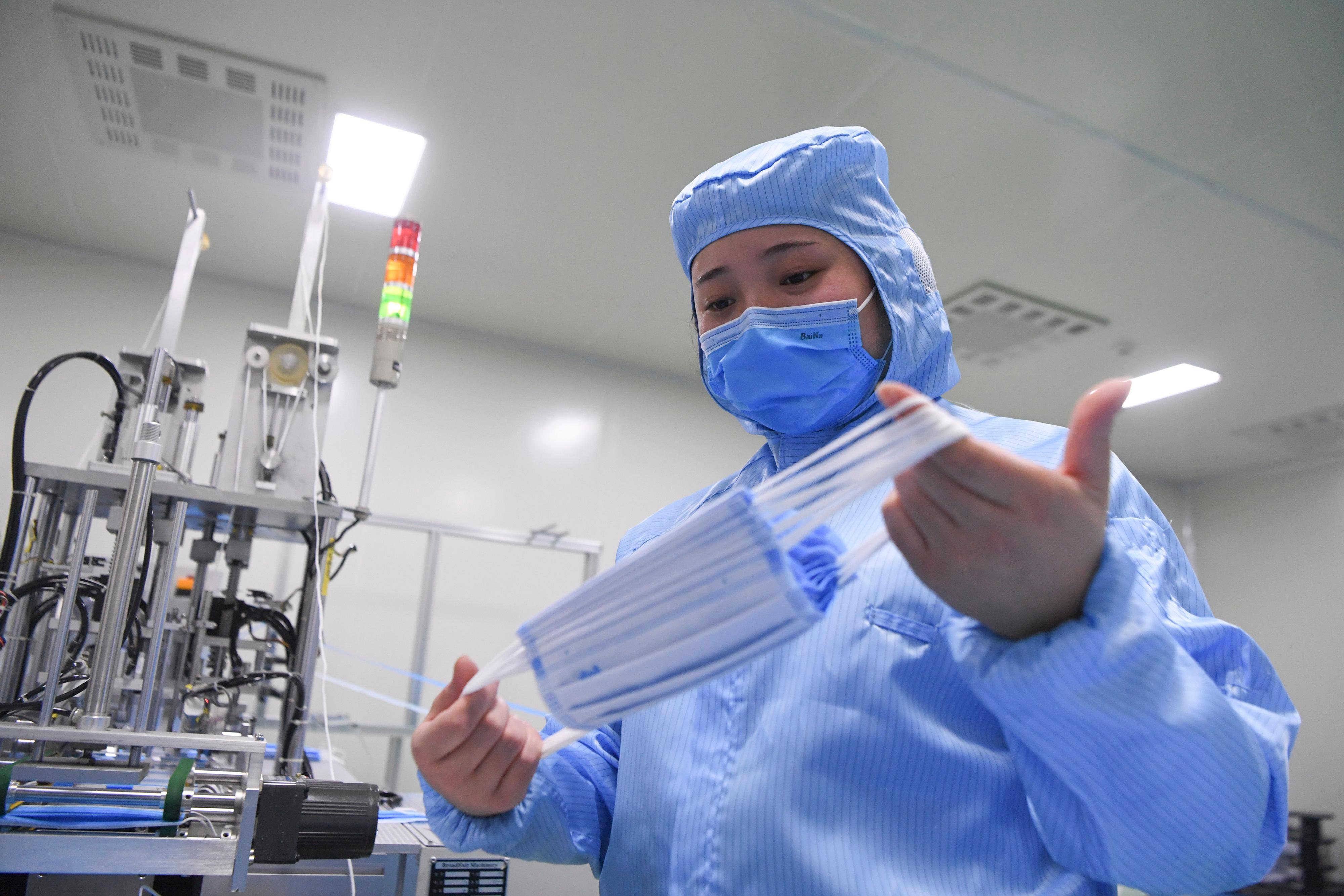 Coronavirus, la Regione Toscana vara le task force e compra 240mila mascherine 
