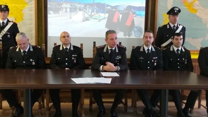 Da sinistra capitano Francesco Materiale, maggiore Michele Morelli, ten. colonnello Armando Ago, colonnello Massimiliano Sole, i maggiori Massimiliano Massarelli e Guglielmo Palazzetti, e il capitano Christian Bottacci