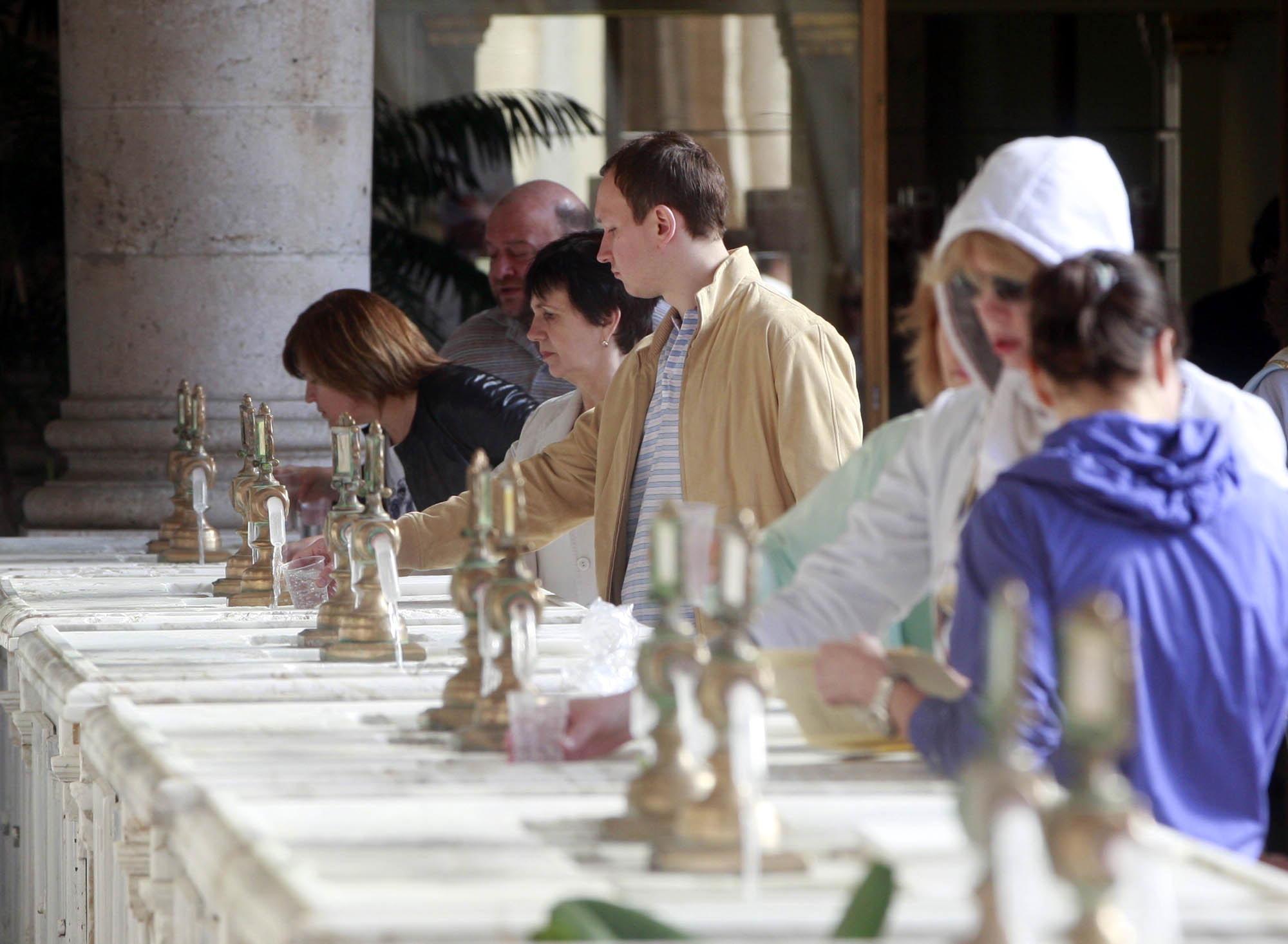 Turisti russi alle Terme (foto Nucci)