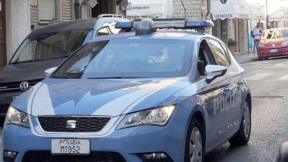 Spaccio di coca nel capannone La polizia li becca sul fatto