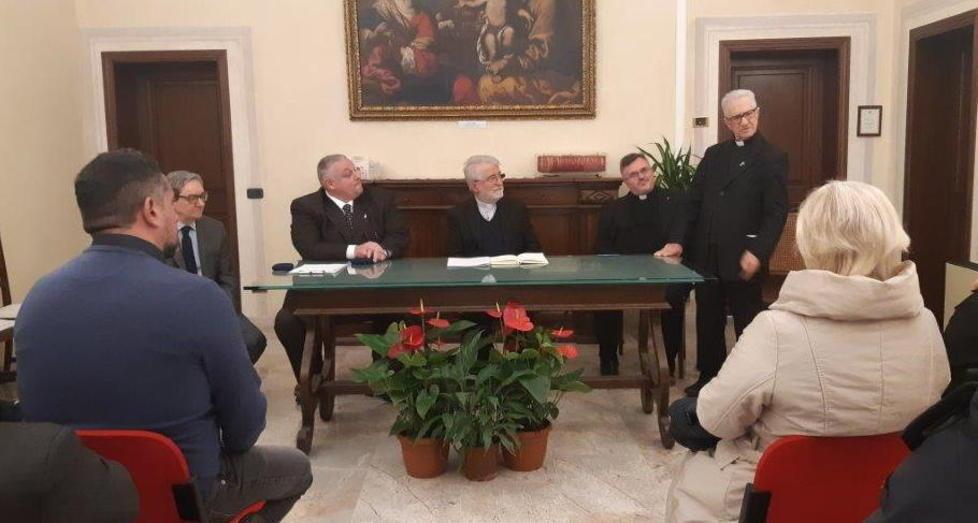 Incontro in Curia tra vescovo e sindaco 