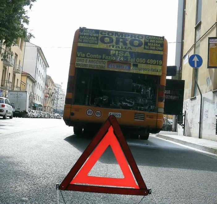 Autobus bloccati da guasti, quindici corse cancellate 