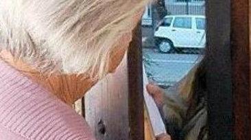 “Non aprite quella porta” diventa un appello vero