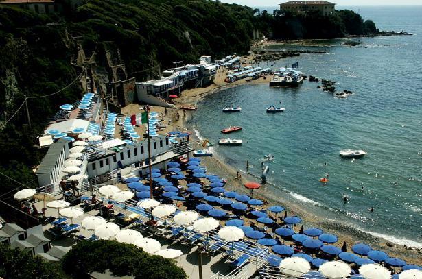 Tassa di soggiorno a Rosignano giù per le case in affitto, raddoppiata per i campeggi 