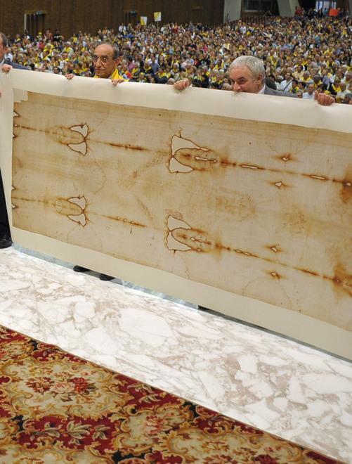 Una copia della Sindone in esposizione per tre giorni in Duomo