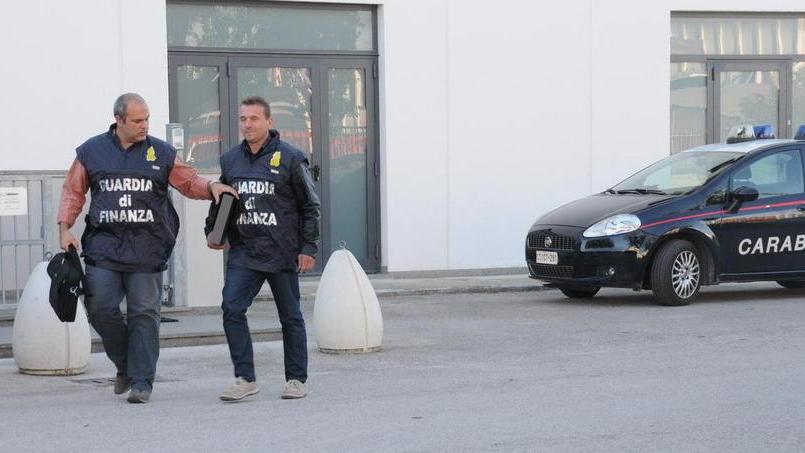 «Aggredito a calci e pugni nello studio di Capuano»